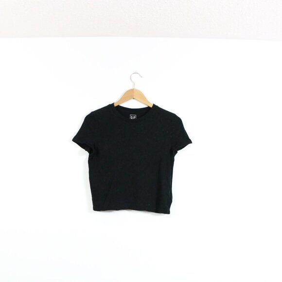 *GAP Black Cropped T-Shirt - Picture 3 of 6
